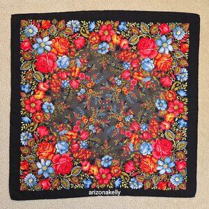 NWOT Pavlovo Posad Wool Square Scarf Vibrant Floral Design